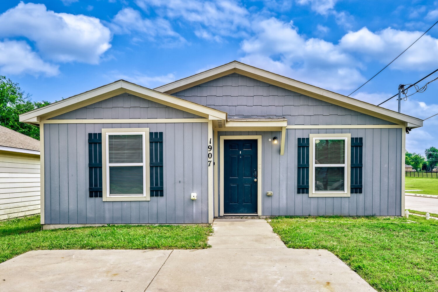 1907 Morgan Street Greenville TX 75401