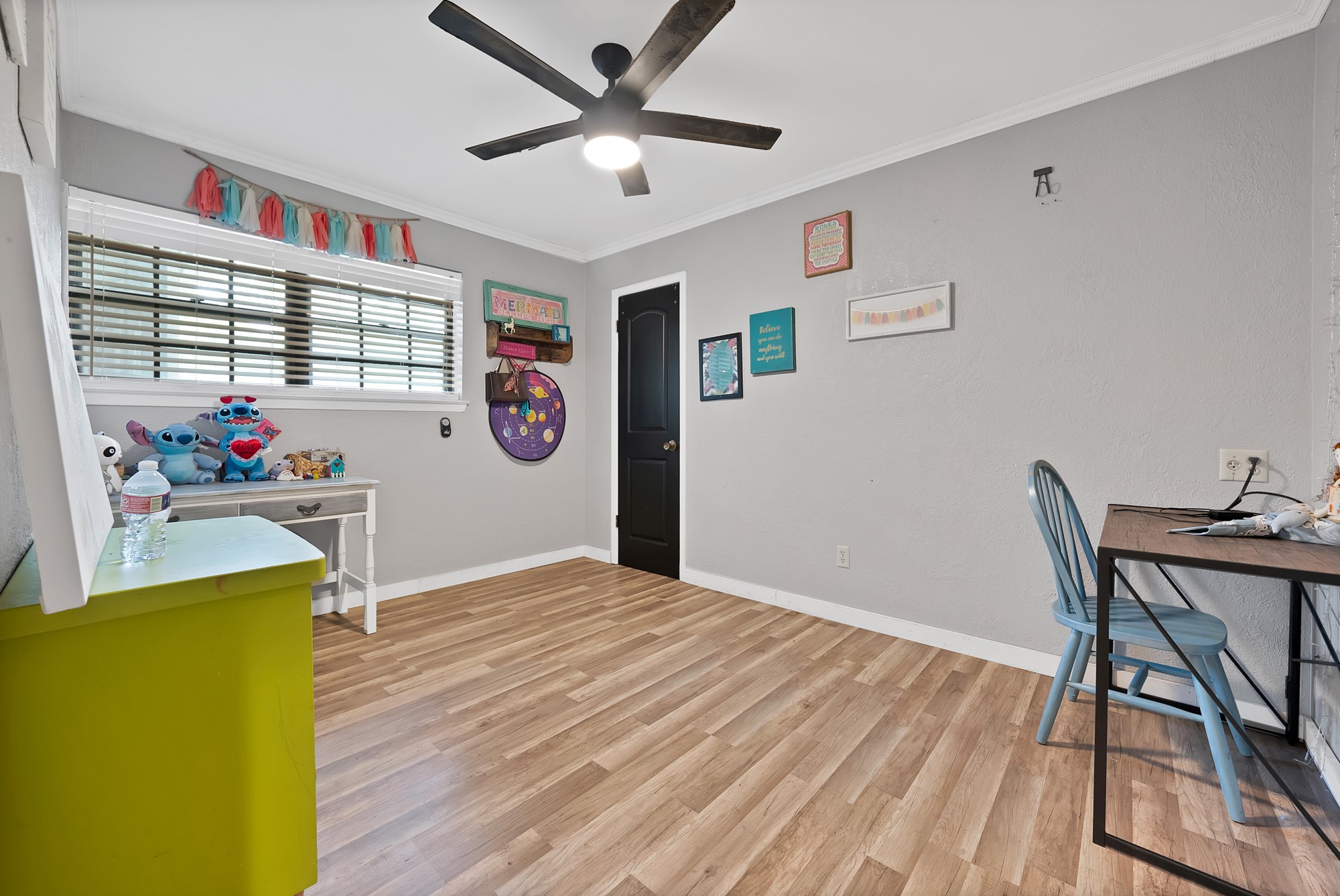 126 Oak Lane Burleson TX 76028