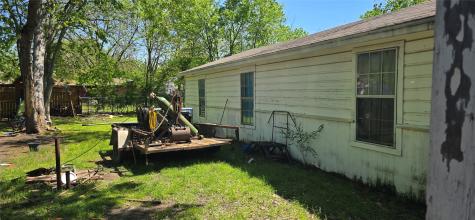 1006 S Grand Avenue Gainesville TX 76240
