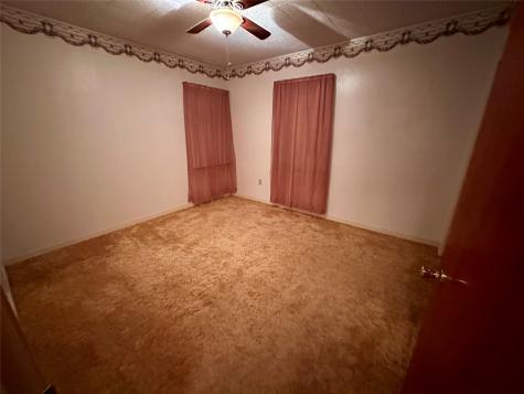 1000 W Custer Street Seymour TX 76380