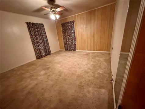 1000 W Custer Street Seymour TX 76380