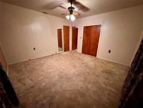 1000 W Custer Street Seymour TX 76380