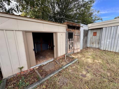 1000 W Custer Street Seymour TX 76380