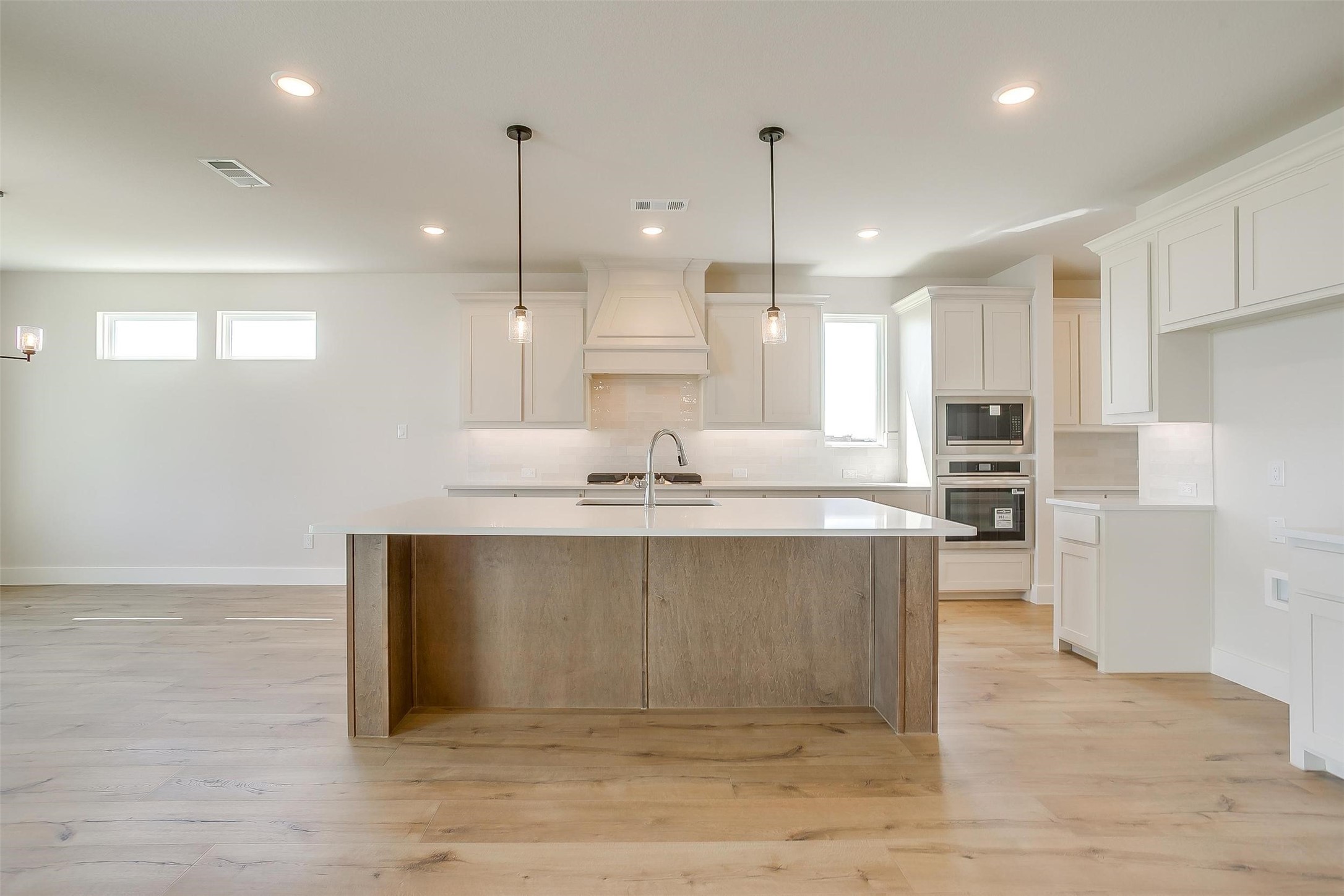 806 Feathergrass Court E Haslet TX 76052