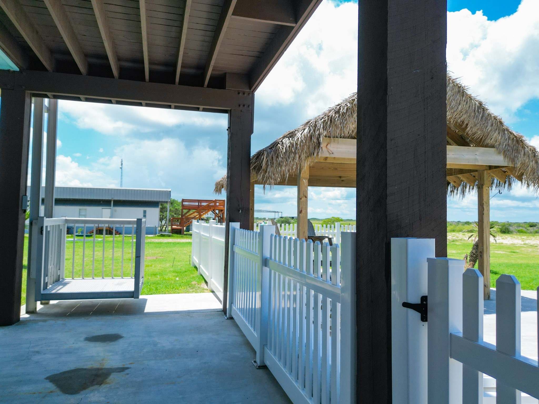 904 W Polk Avenue Port O Connor TX 77982