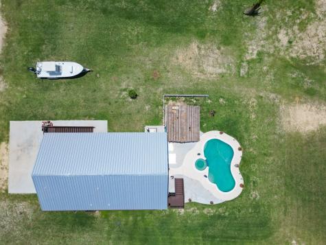 904 W Polk Avenue Port O Connor TX 77982