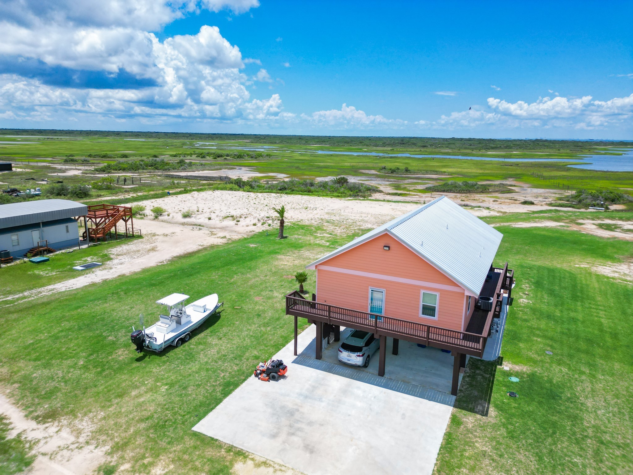 904 W Polk Avenue Port O Connor TX 77982