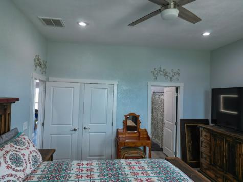 904 W Polk Avenue Port O Connor TX 77982