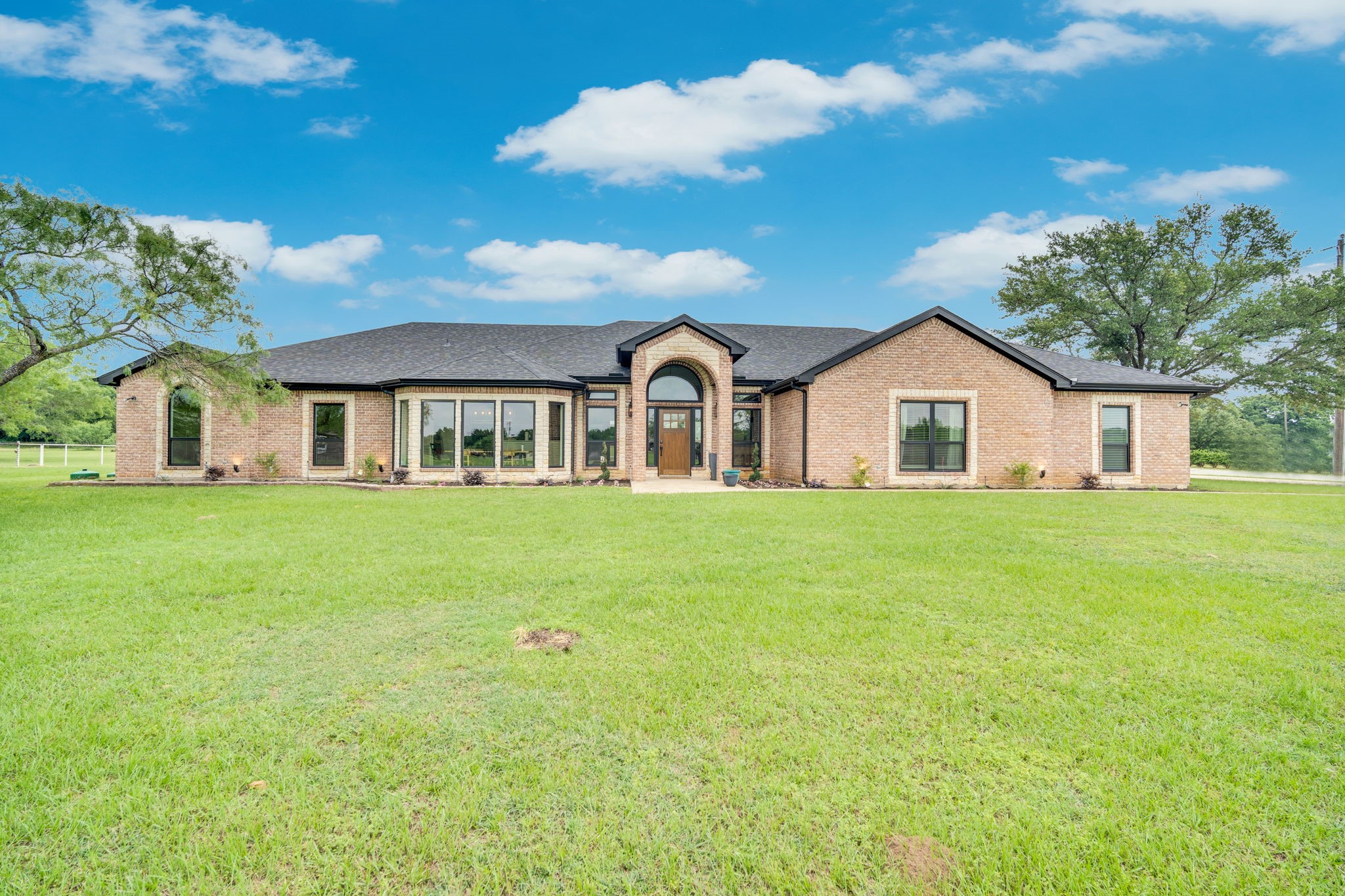 6624 Shadow Valley Drive Burleson TX 76028
