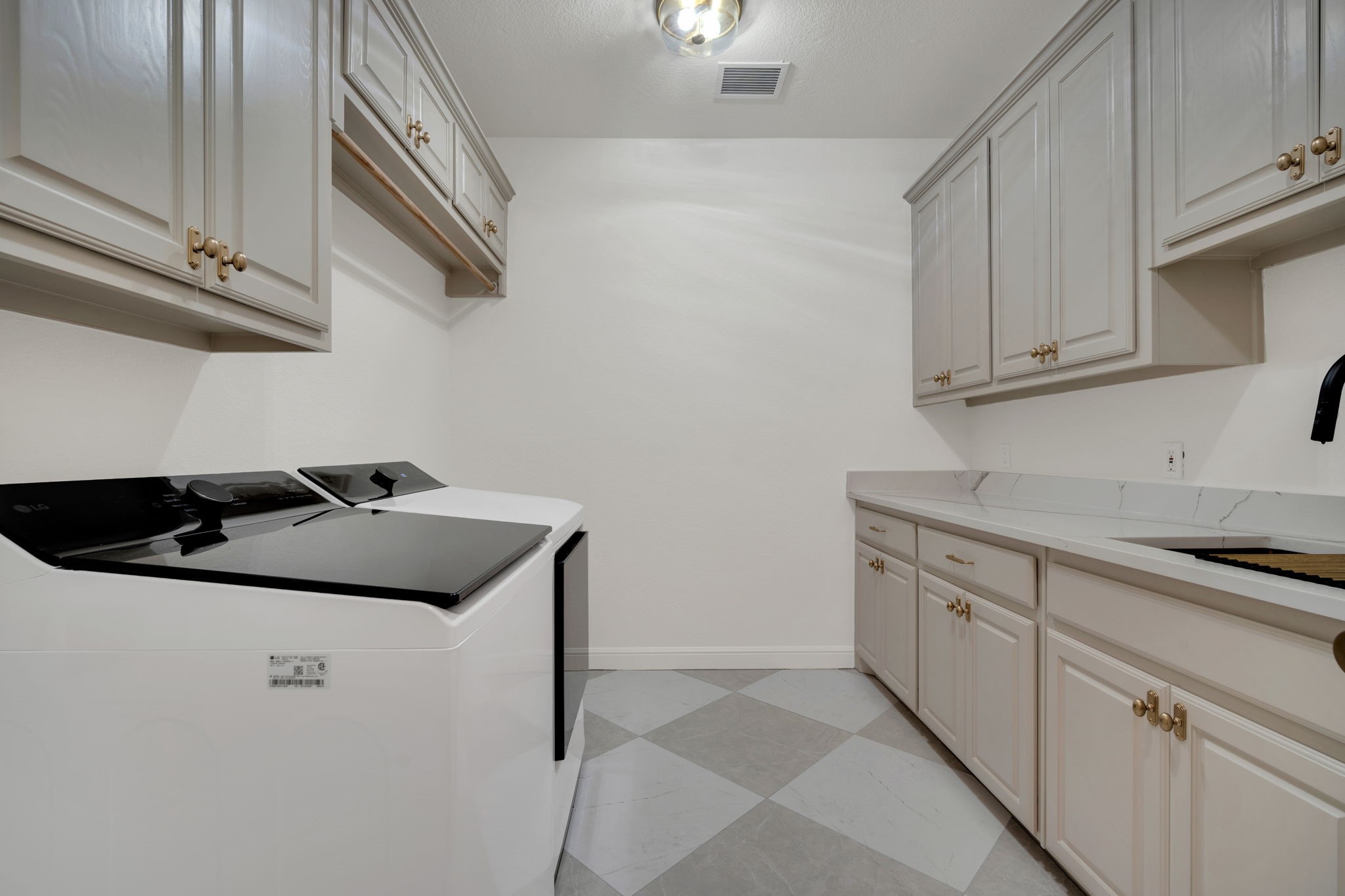 6624 Shadow Valley Drive Burleson TX 76028