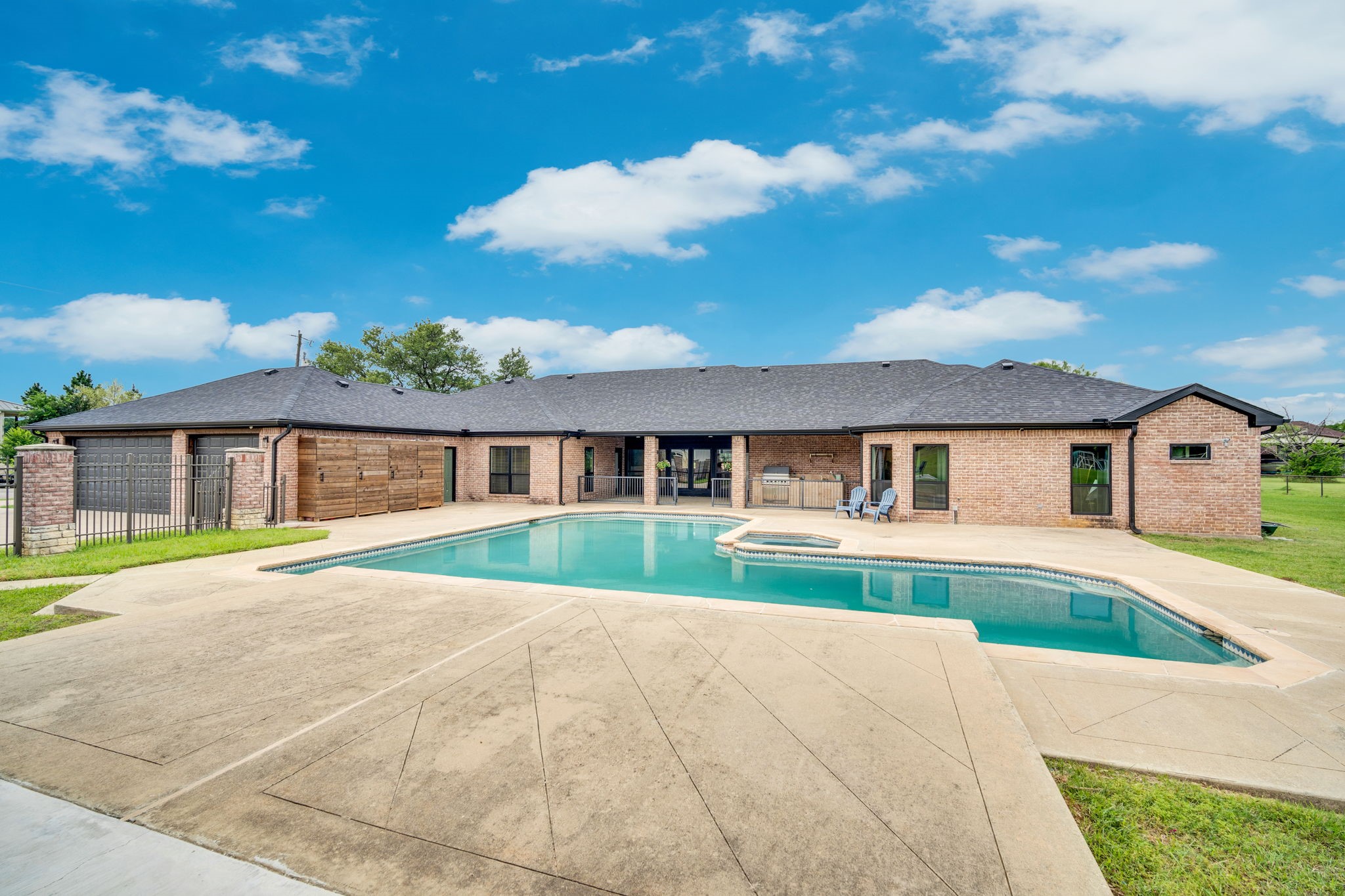 6624 Shadow Valley Drive Burleson TX 76028