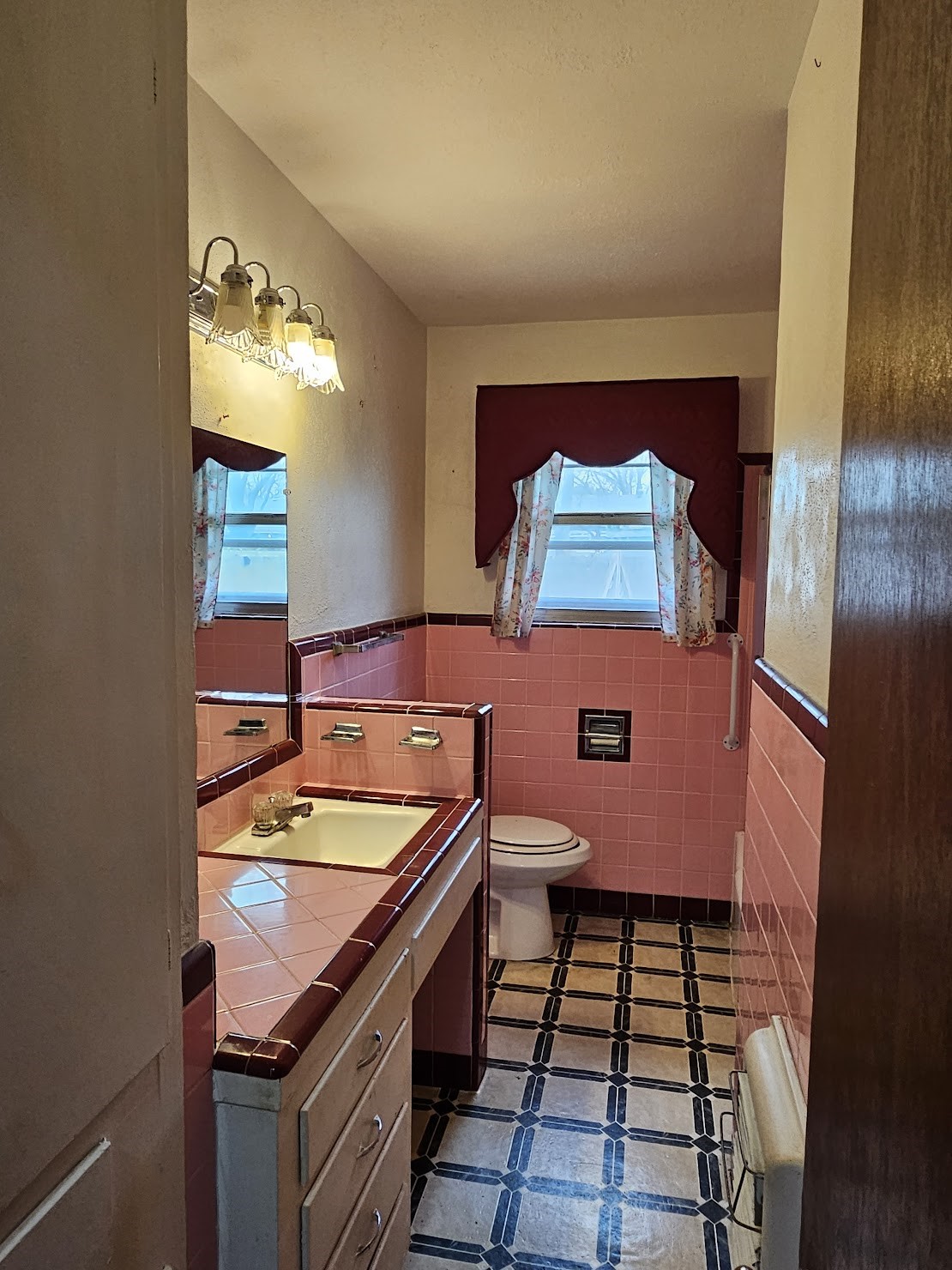 817 N Lacy Drive Lacy Lakeview TX 76705