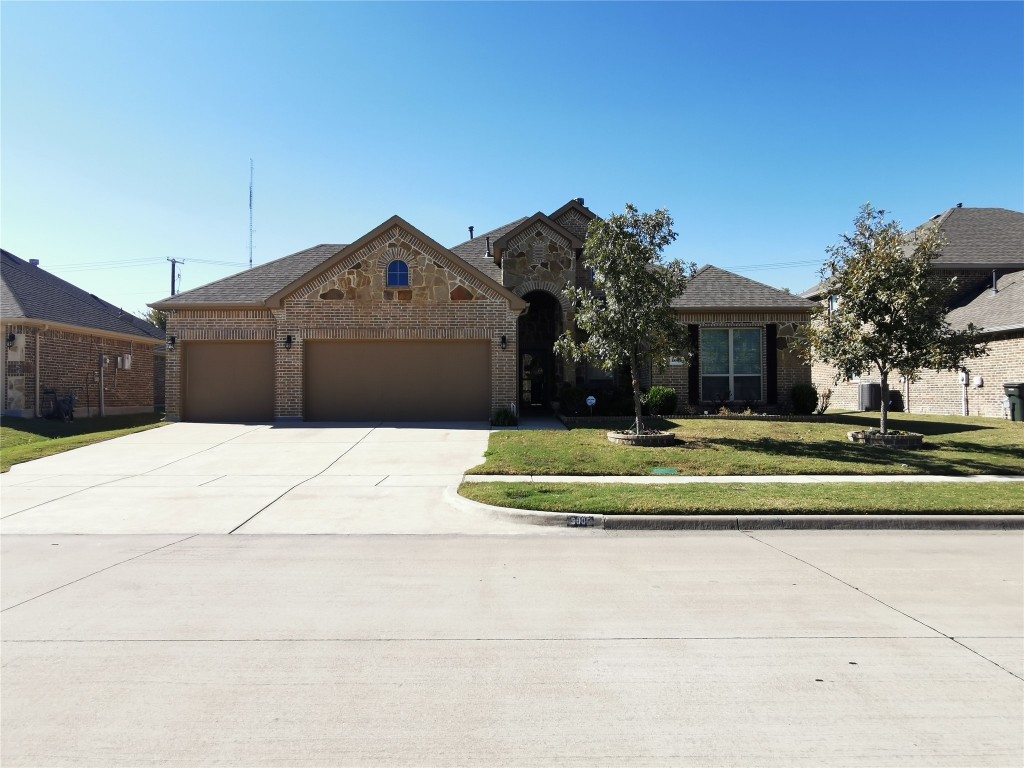 5005 Hidden Creek Road Garland TX 75043