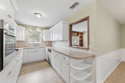 1607 Windlea Drive Euless TX 76040