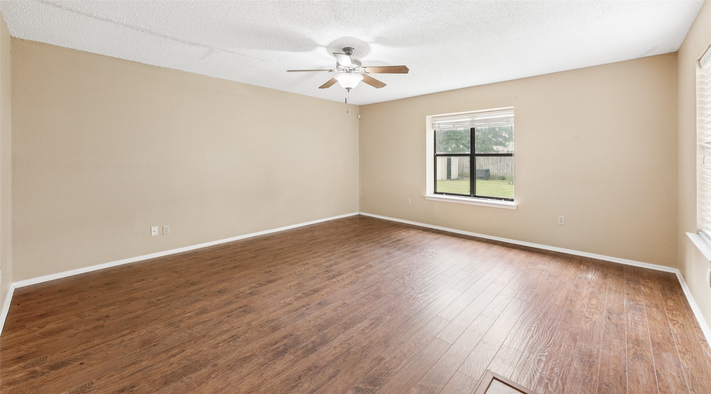 1607 Windlea Drive Euless TX 76040
