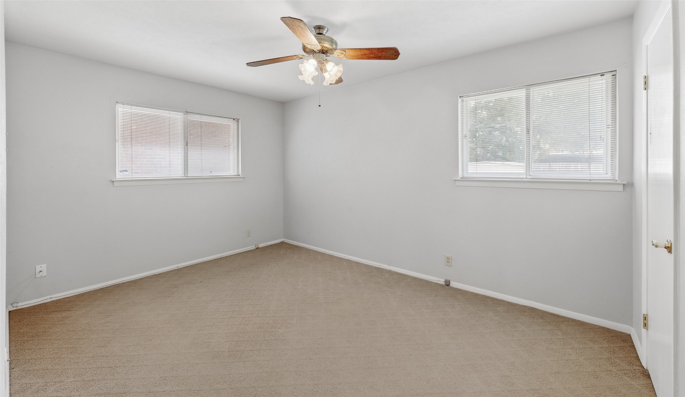 1607 Windlea Drive Euless TX 76040