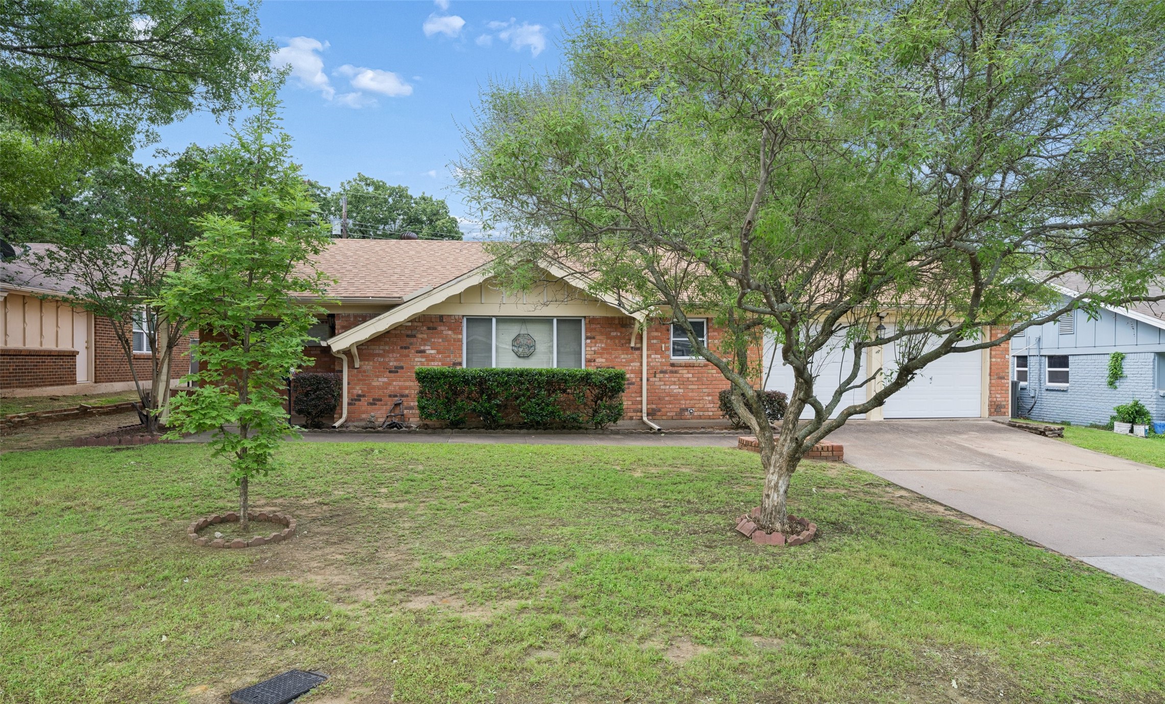 1607 Windlea Drive Euless TX 76040