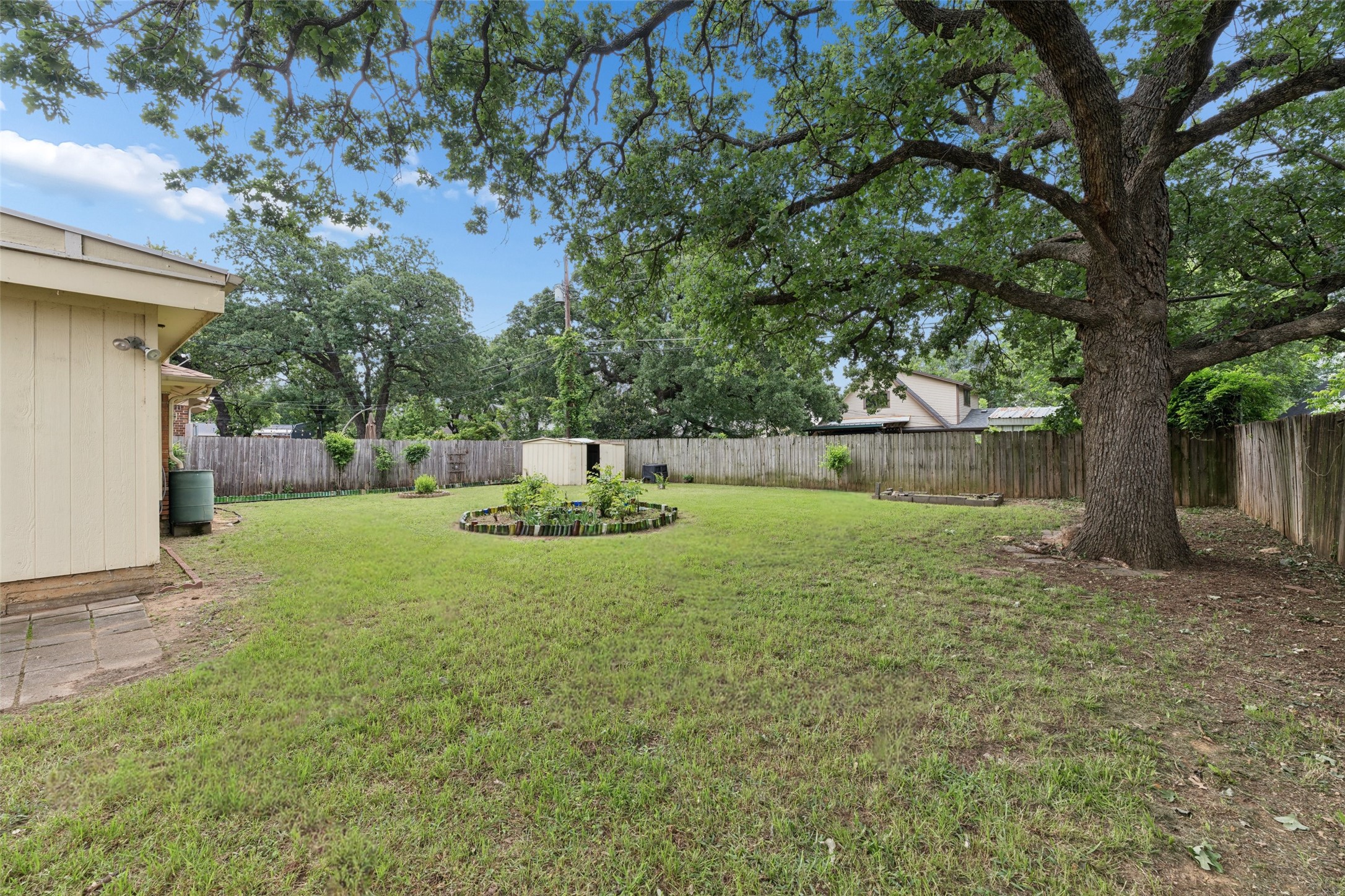 1607 Windlea Drive Euless TX 76040