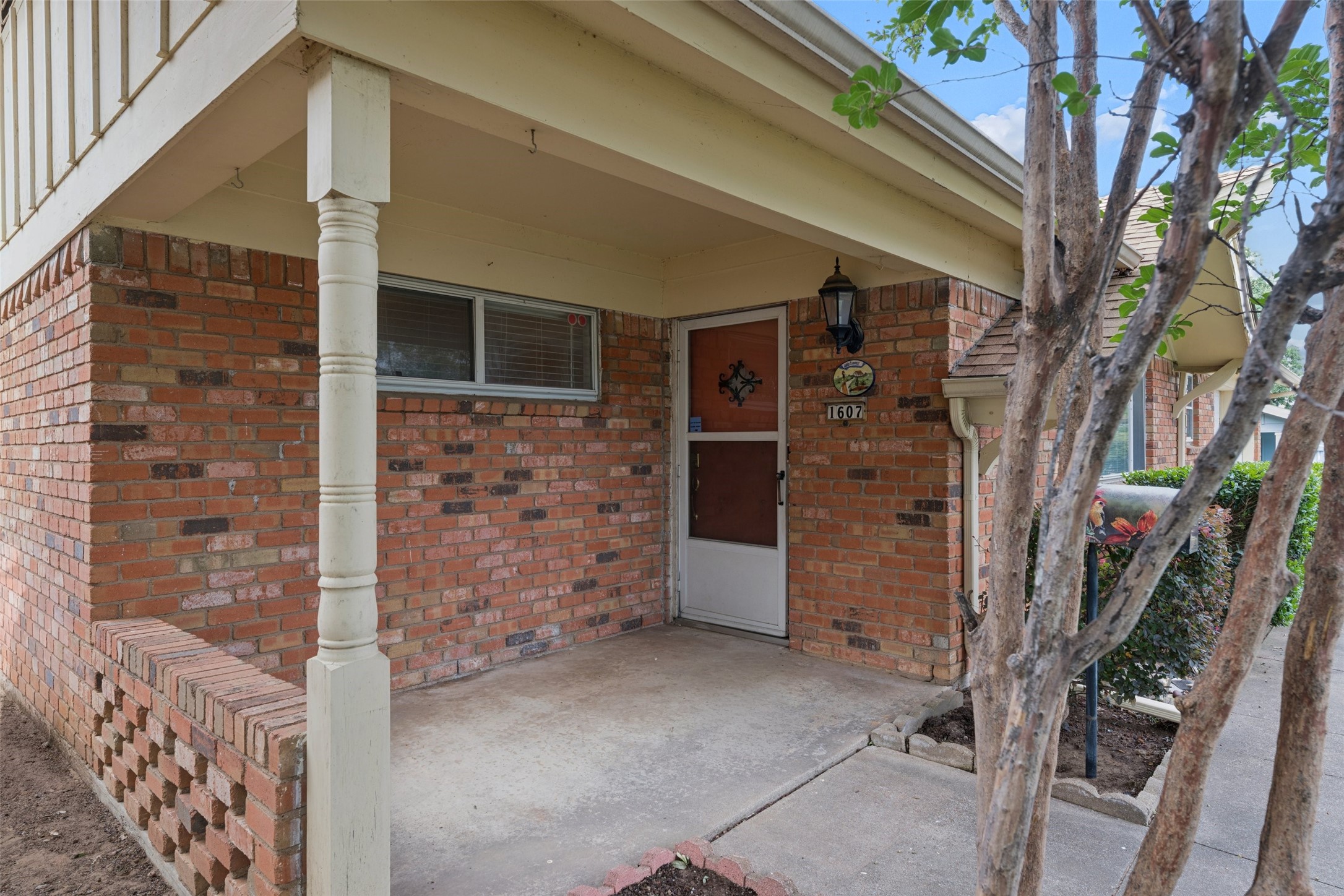1607 Windlea Drive Euless TX 76040