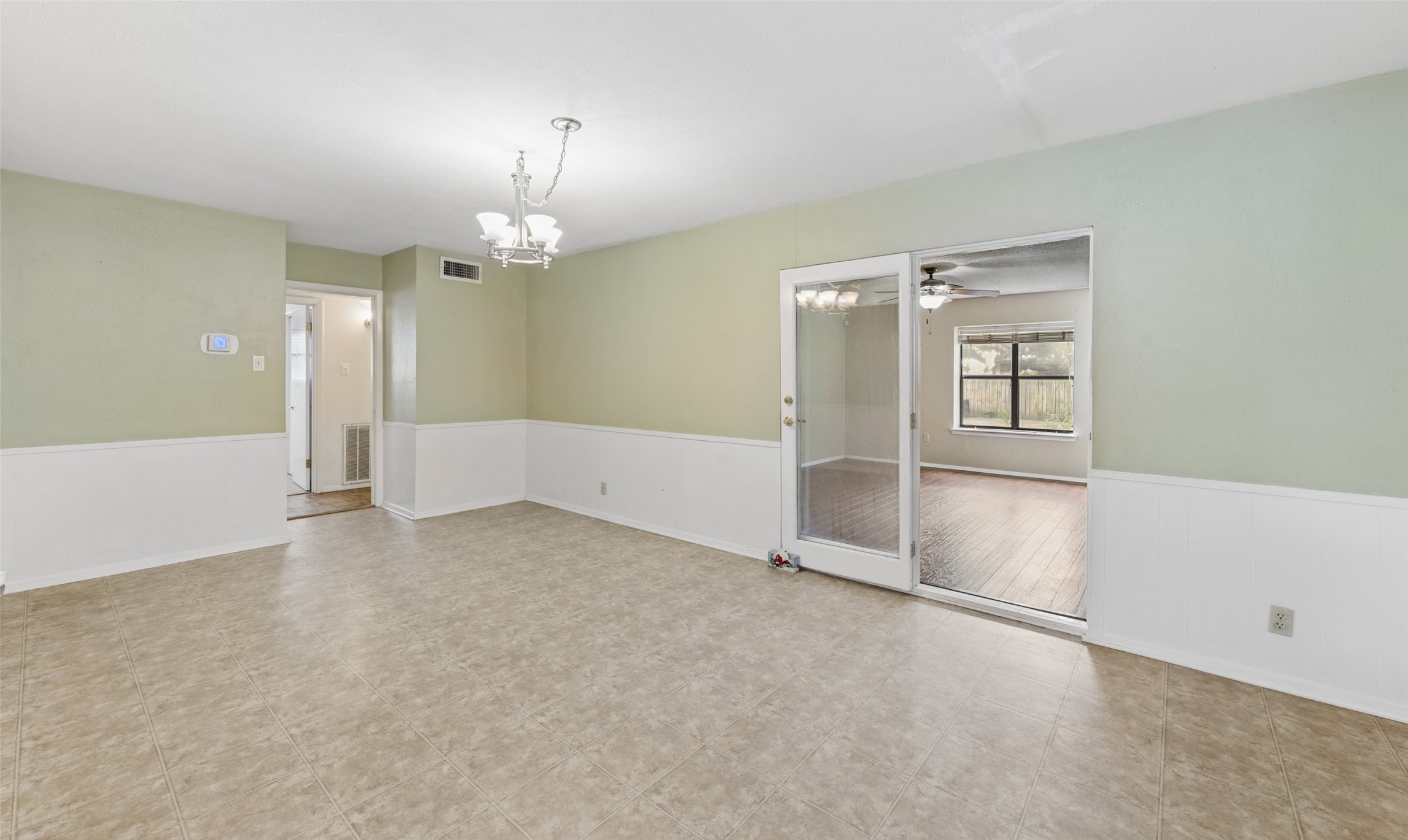 1607 Windlea Drive Euless TX 76040