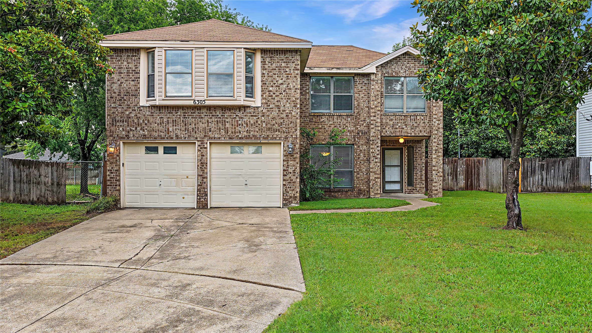 6305 Meadow Glen Drive Arlington TX 76018