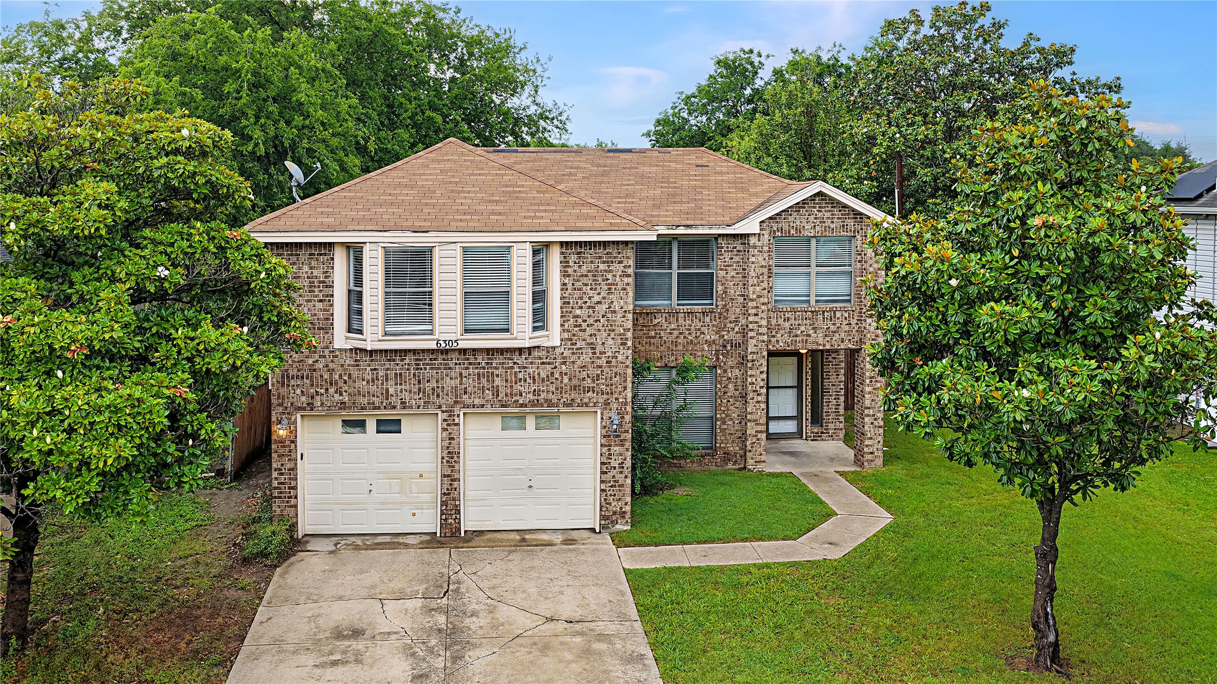 6305 Meadow Glen Drive Arlington TX 76018