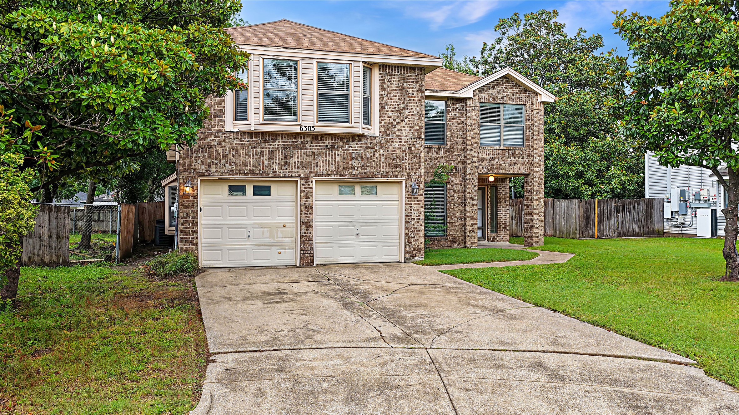 6305 Meadow Glen Drive Arlington TX 76018