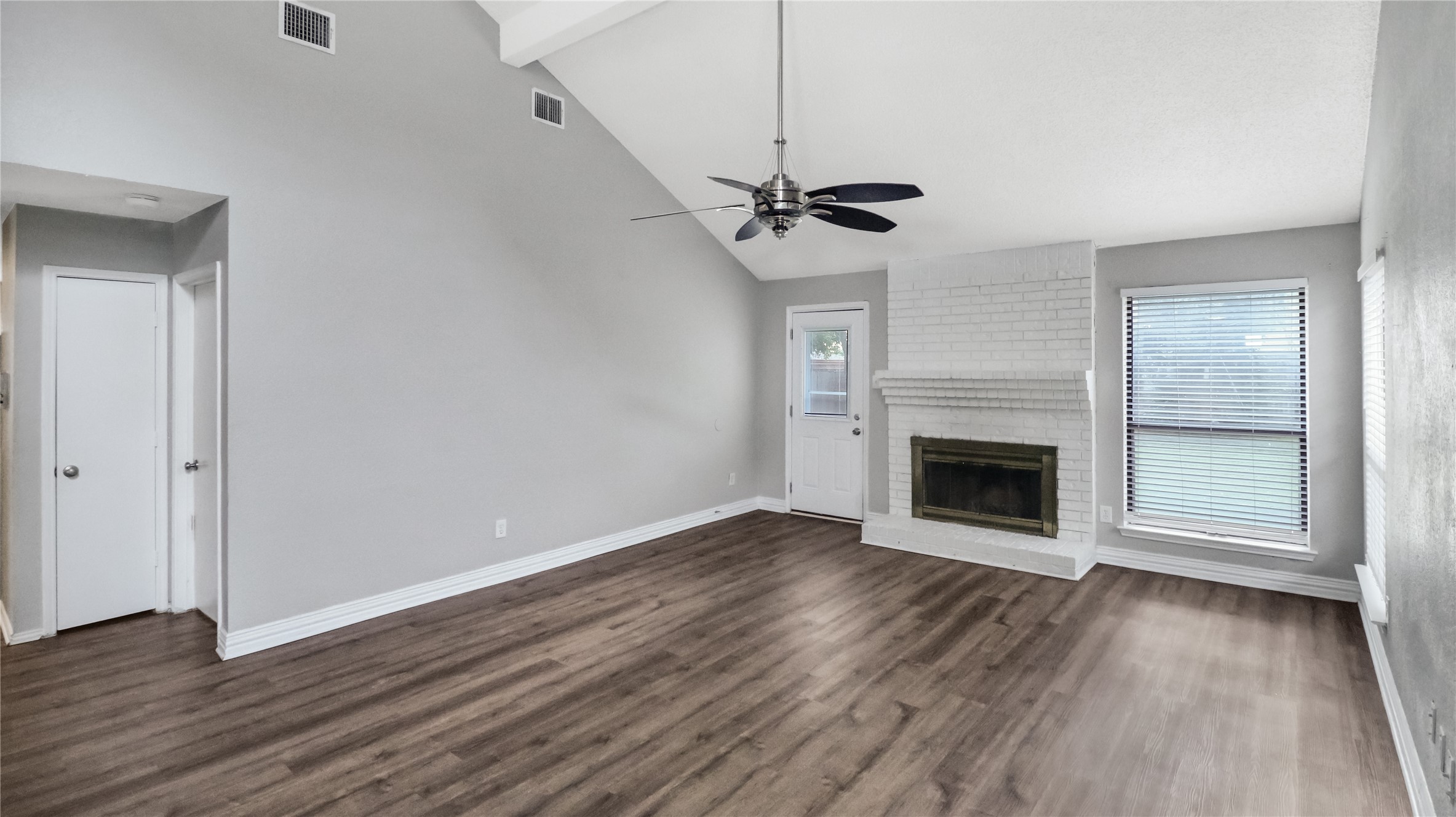6305 Meadow Glen Drive Arlington TX 76018
