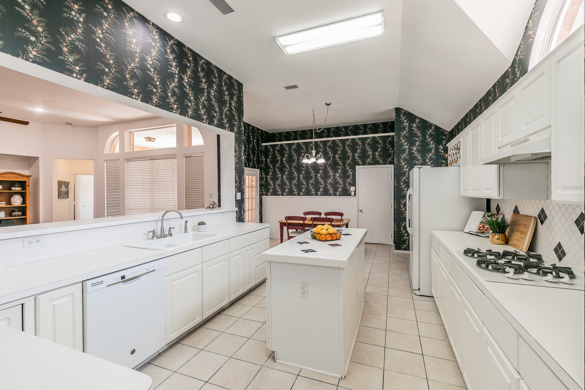 1718 Chandlers Landing Mesquite TX 75181