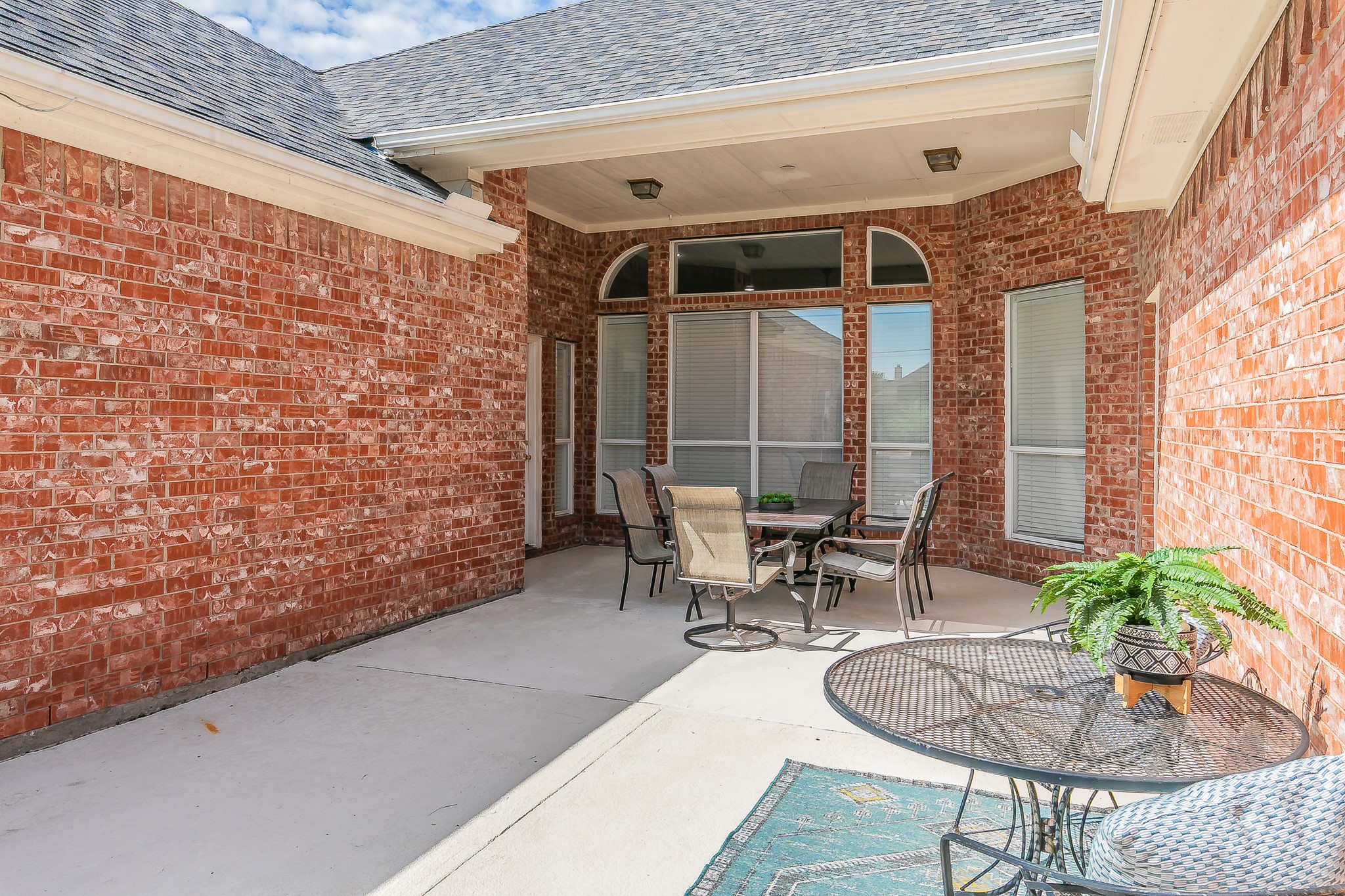 1718 Chandlers Landing Mesquite TX 75181
