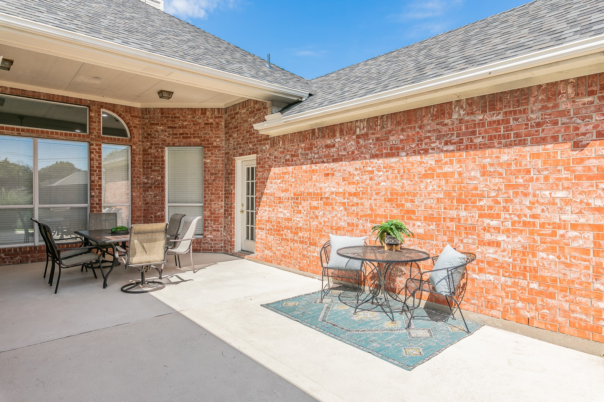 1718 Chandlers Landing Mesquite TX 75181