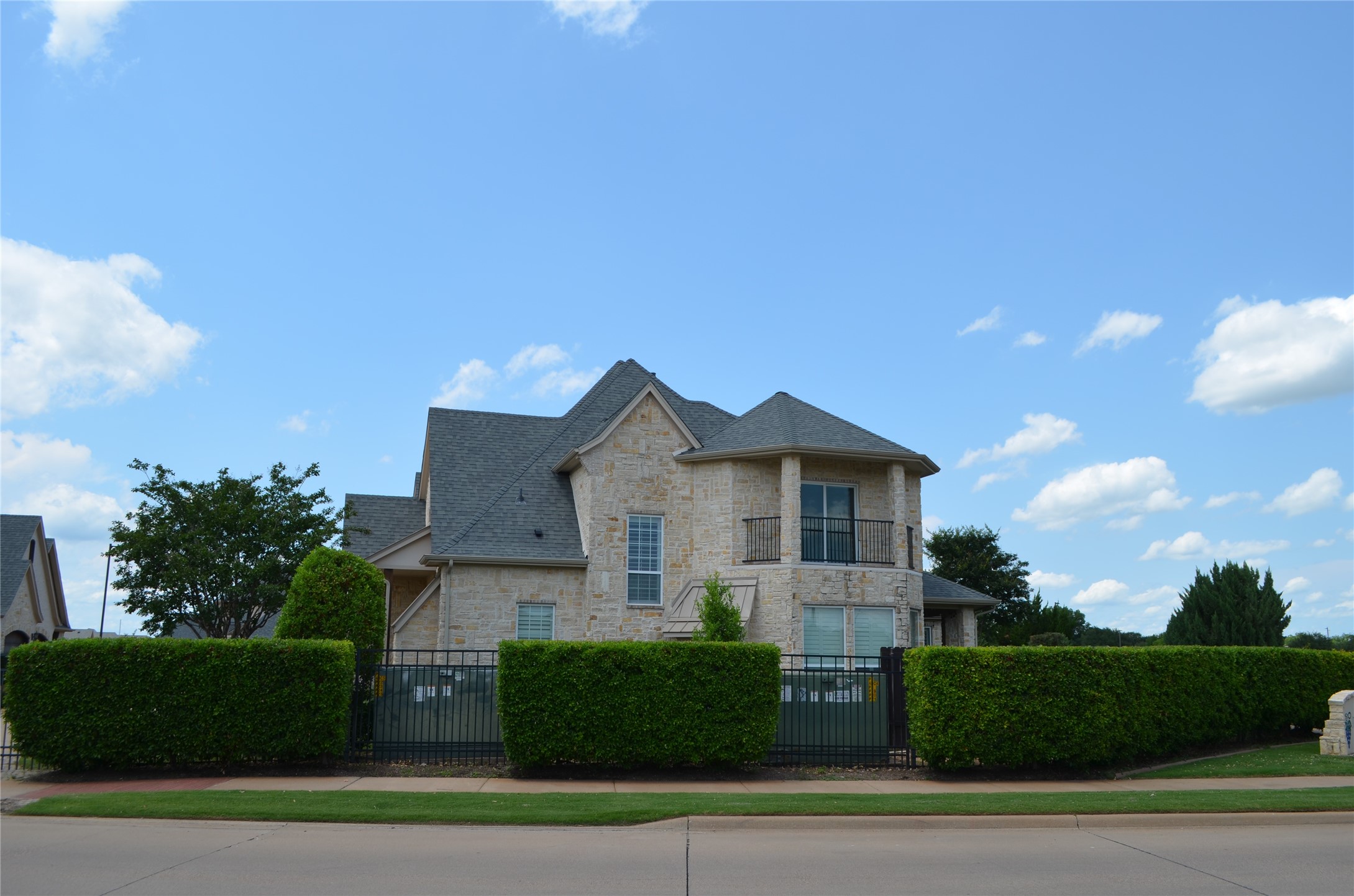 2541 Vineyard Drive Granbury TX 76048