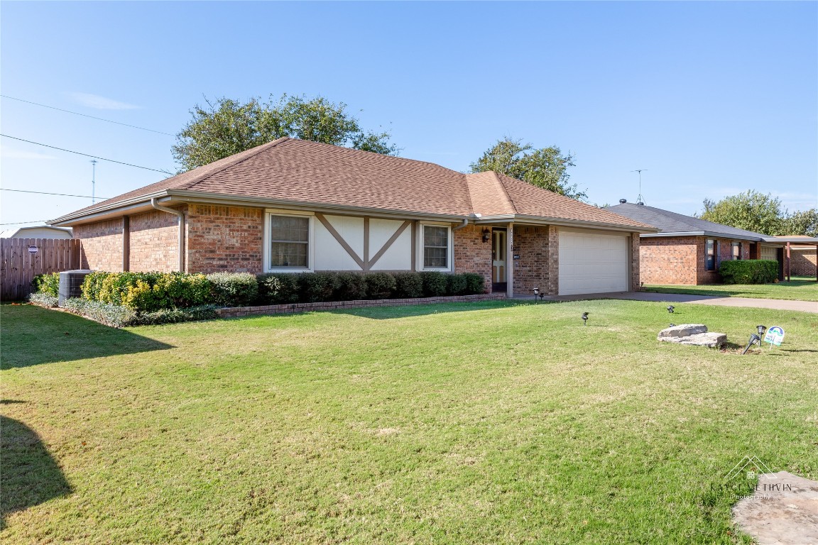 1017 Foley Avenue Iowa Park TX 76367