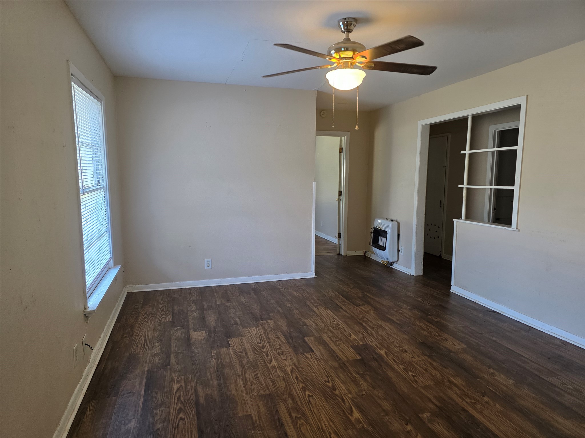1205 N Anglin Street Cleburne TX 76031