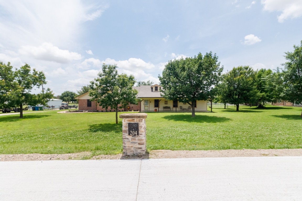 204 Odessa Drive Haslet TX 76052