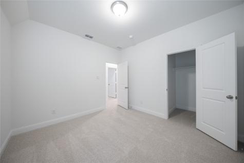 102 National Court Forney TX 75126