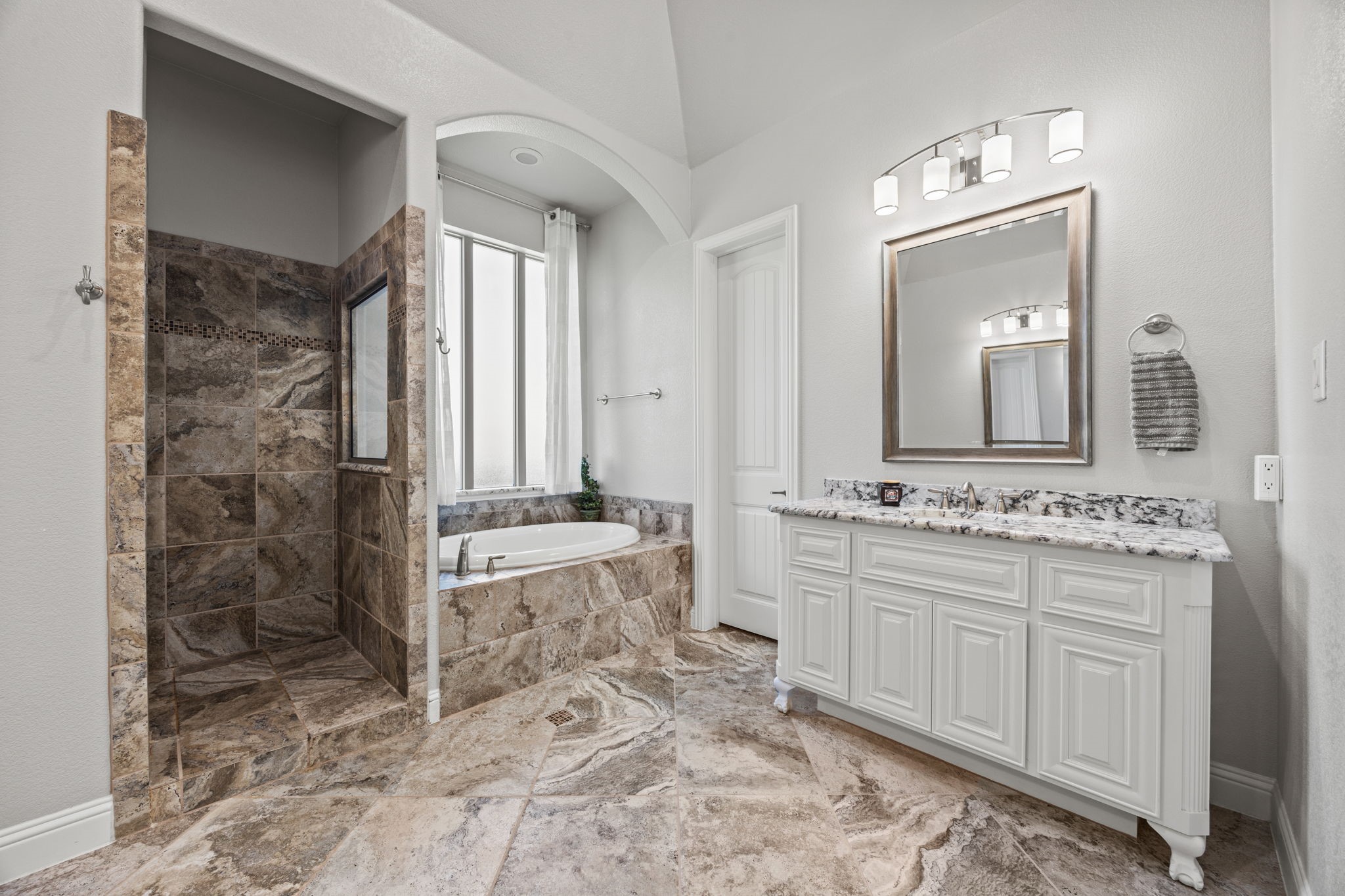 305 Toulouse Lane Heath TX 75032