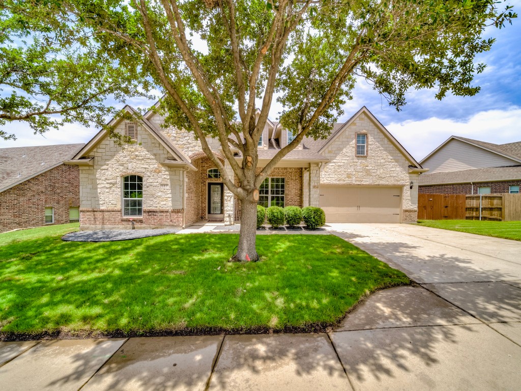 617 Celeste Lane Burleson TX 76028