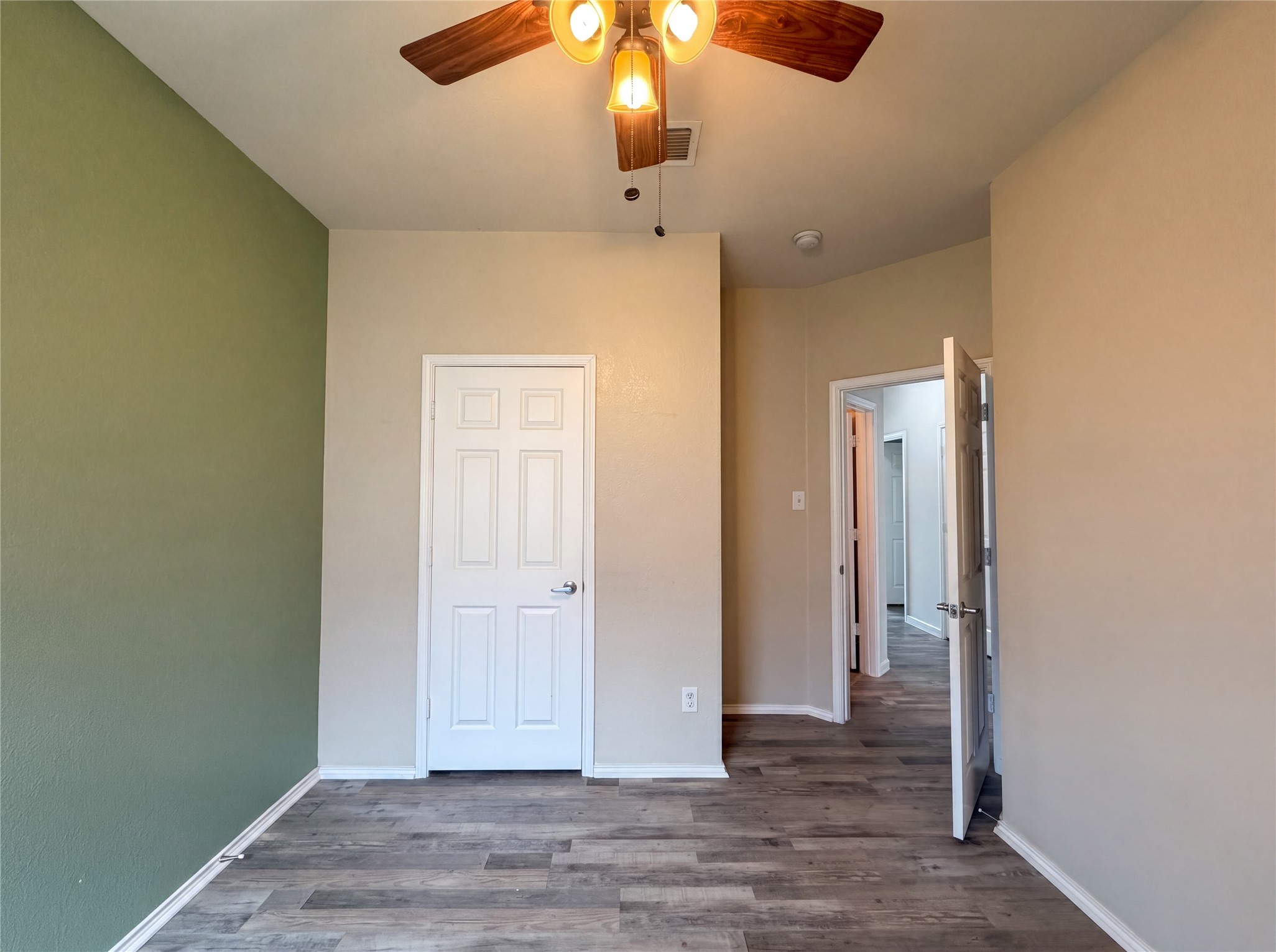 10001 Blue Bell Drive Fort Worth TX 76108