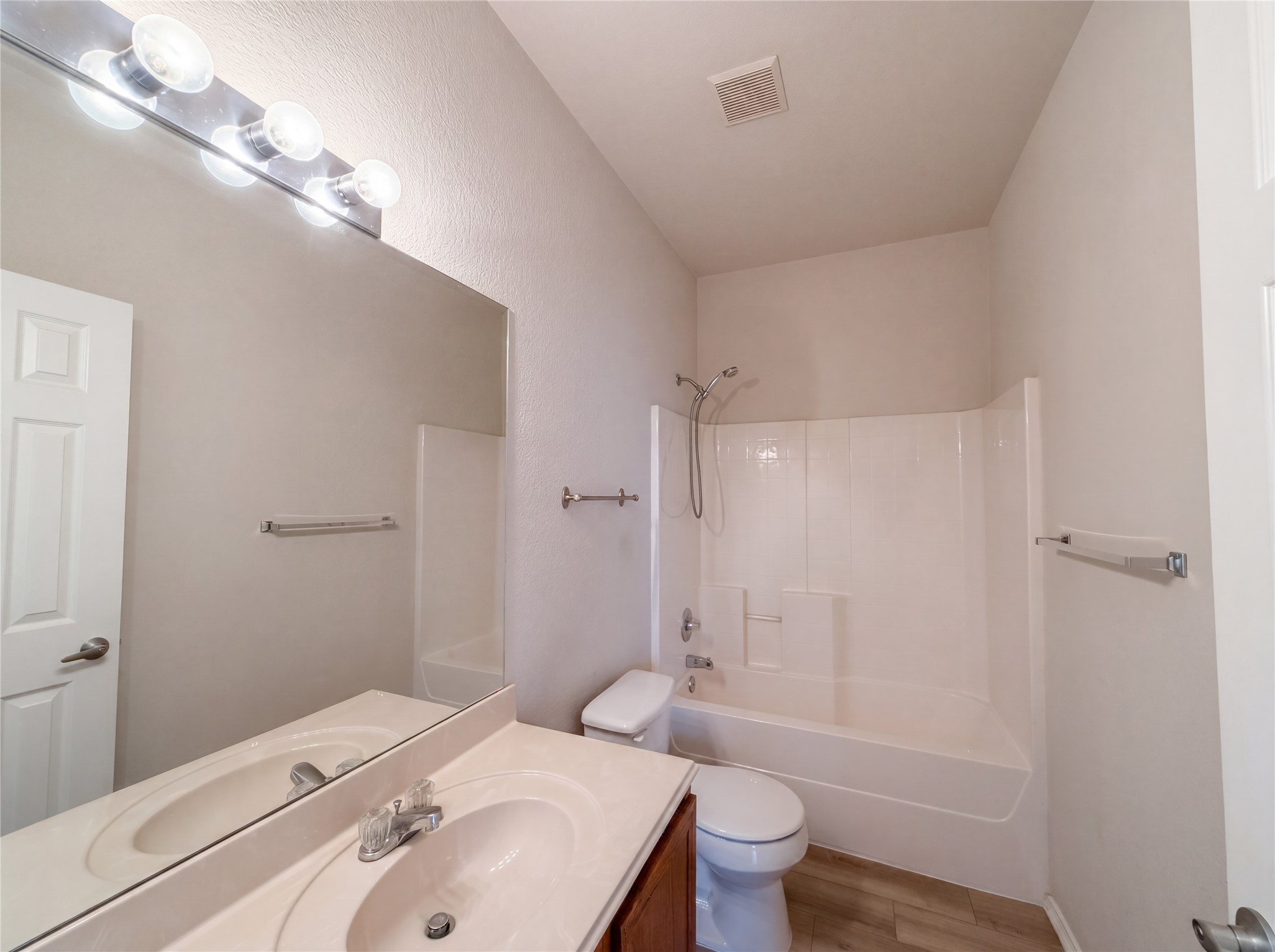 10001 Blue Bell Drive Fort Worth TX 76108