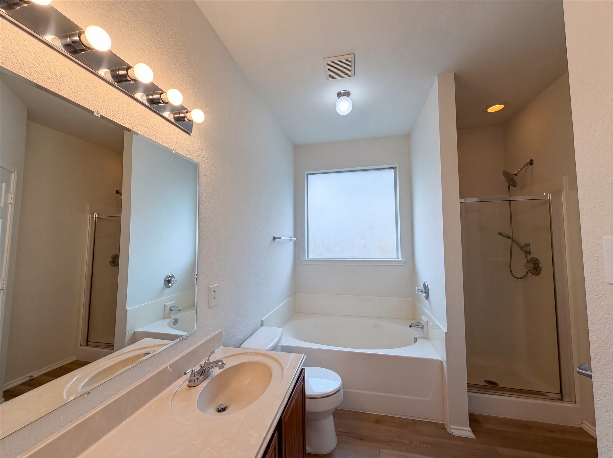 10001 Blue Bell Drive Fort Worth TX 76108