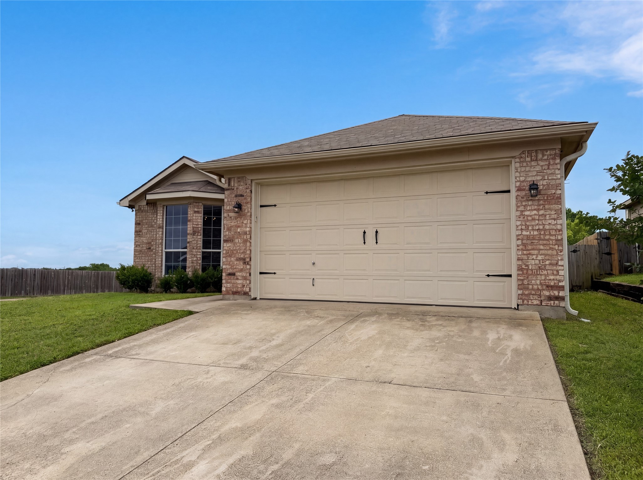 10001 Blue Bell Drive Fort Worth TX 76108
