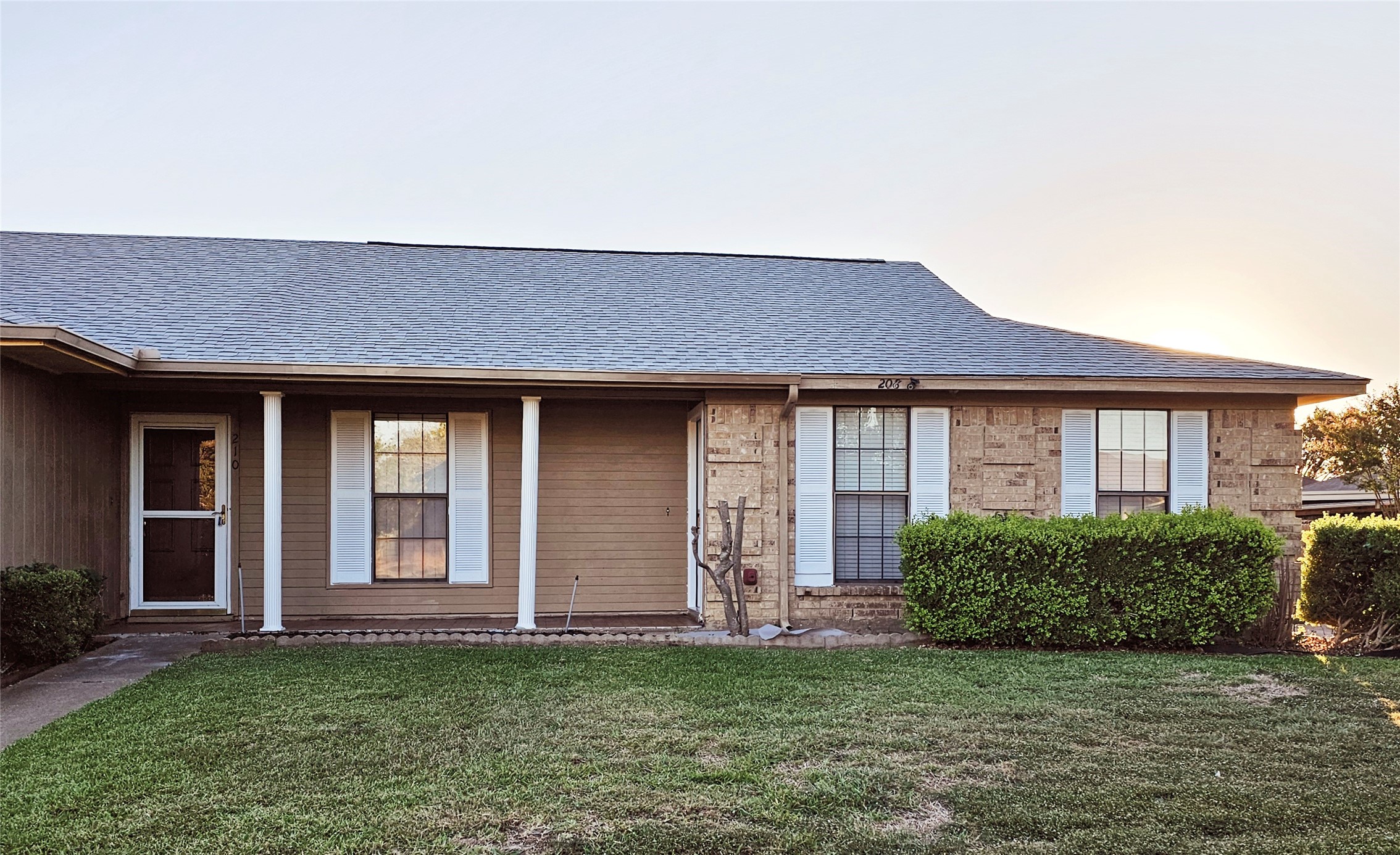 208 Cole Street Garland TX 75040