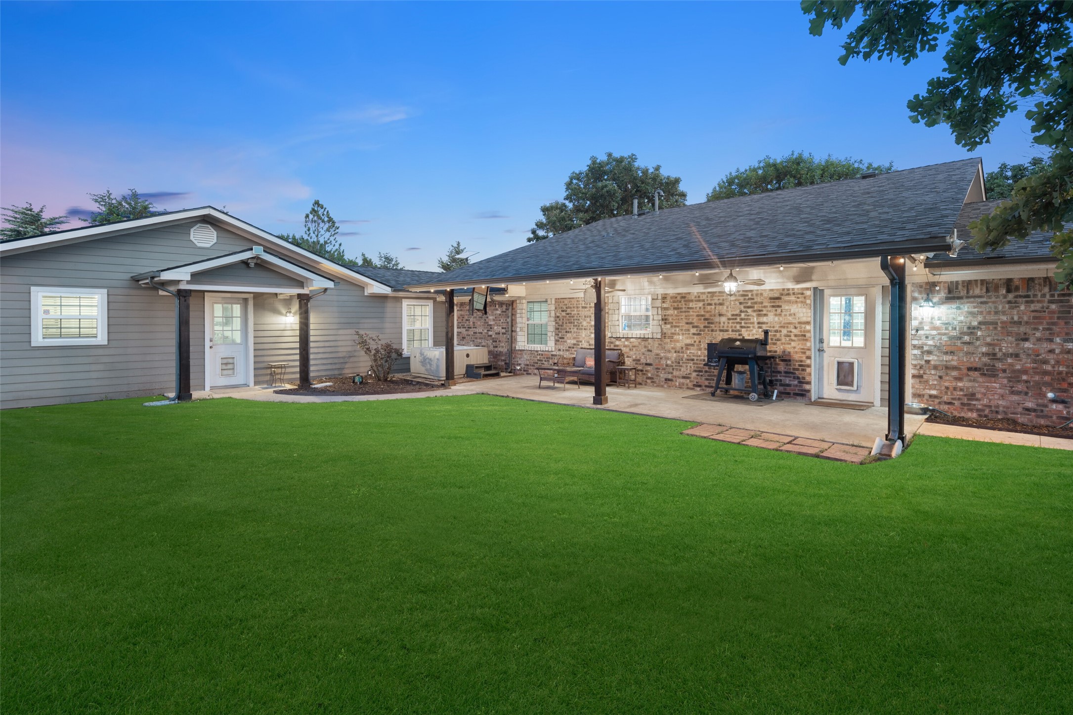 336 Meadows Estate Street Tom Bean TX 75491