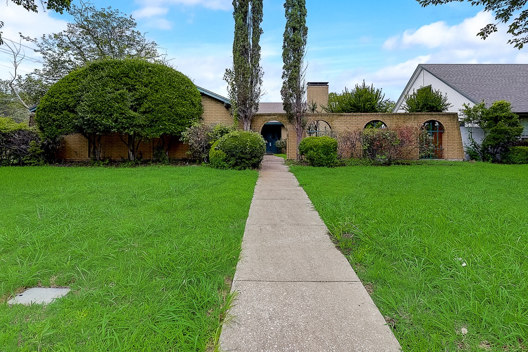 1601 Villanova Drive Richardson TX 75081