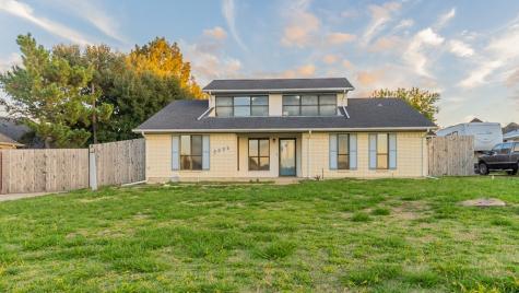 2005 W Baldridge Street Ennis TX 75119
