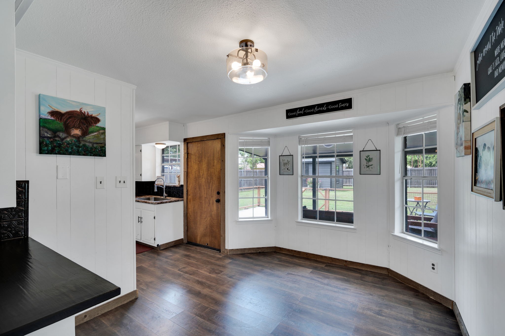 605 W 3rd Street Maypearl TX 76064