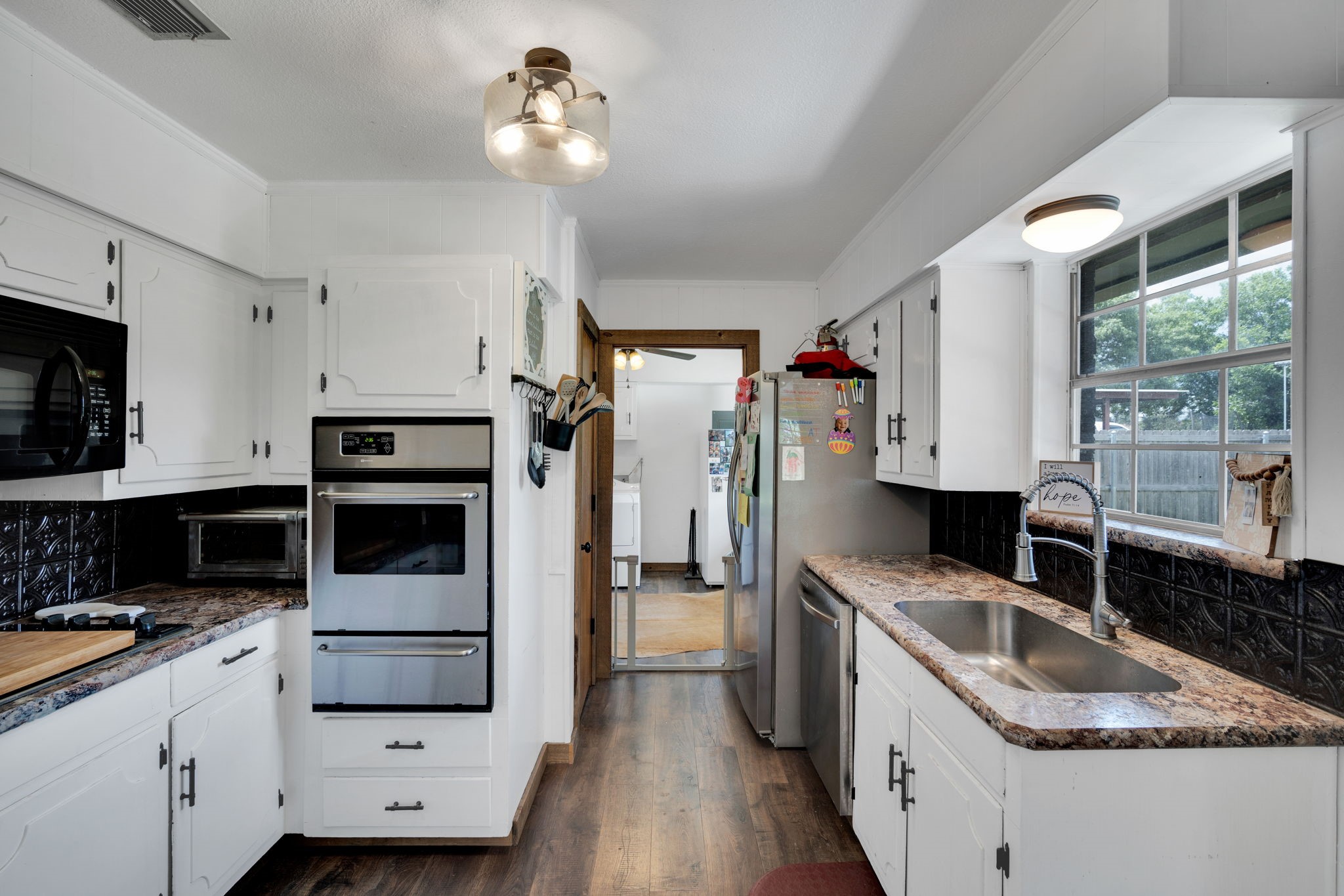 605 W 3rd Street Maypearl TX 76064