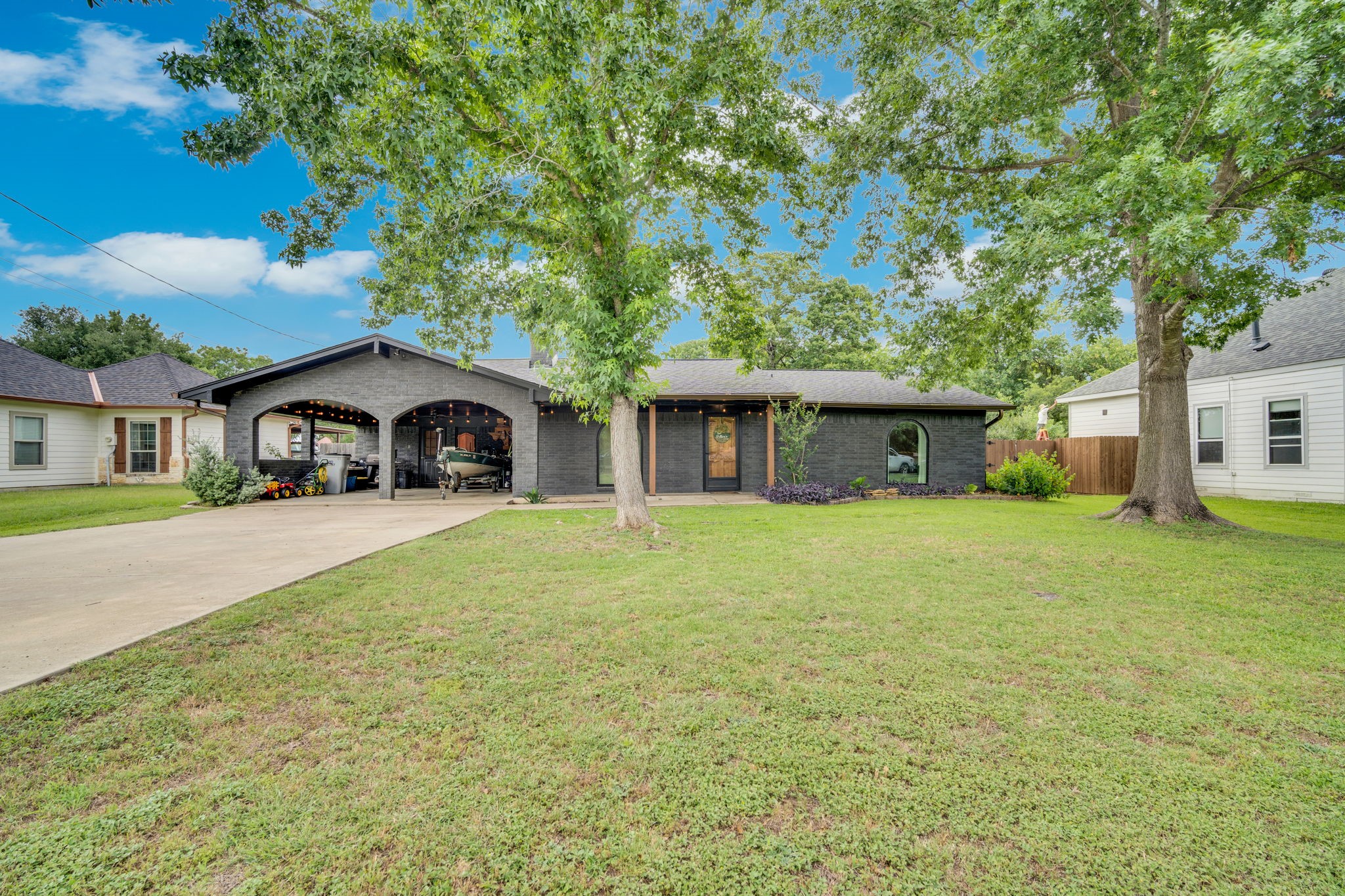 605 W 3rd Street Maypearl TX 76064