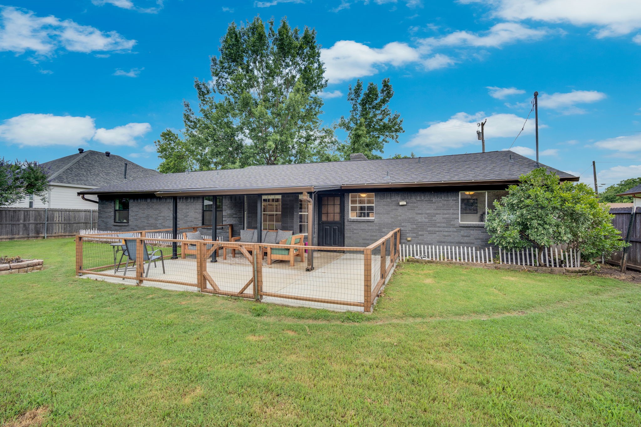 605 W 3rd Street Maypearl TX 76064